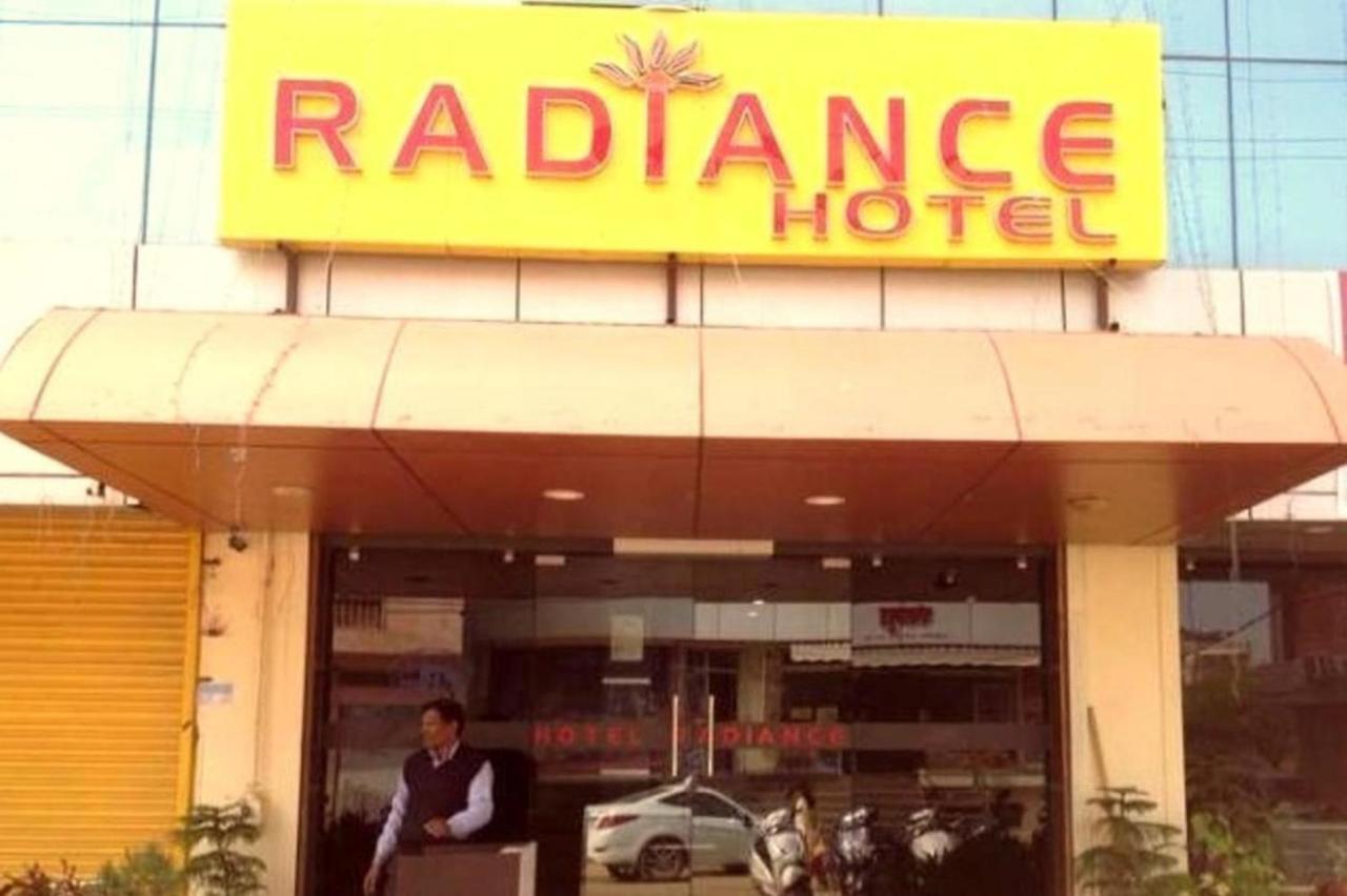 Hotel Radiance Гвалиор Екстериор снимка